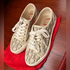 Off White Printed Carolina Herrera Women’s Shoes Sneakers Size 8